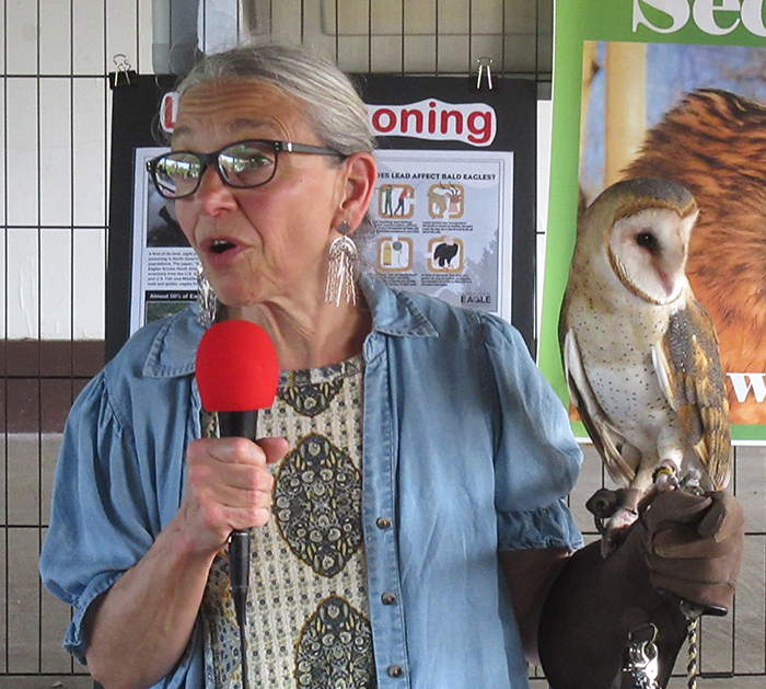 Liz_Dennison_president_of_Secret_Garden_Birds_and_Bees_and_Olive_a_barn_owl-e-700.jpg